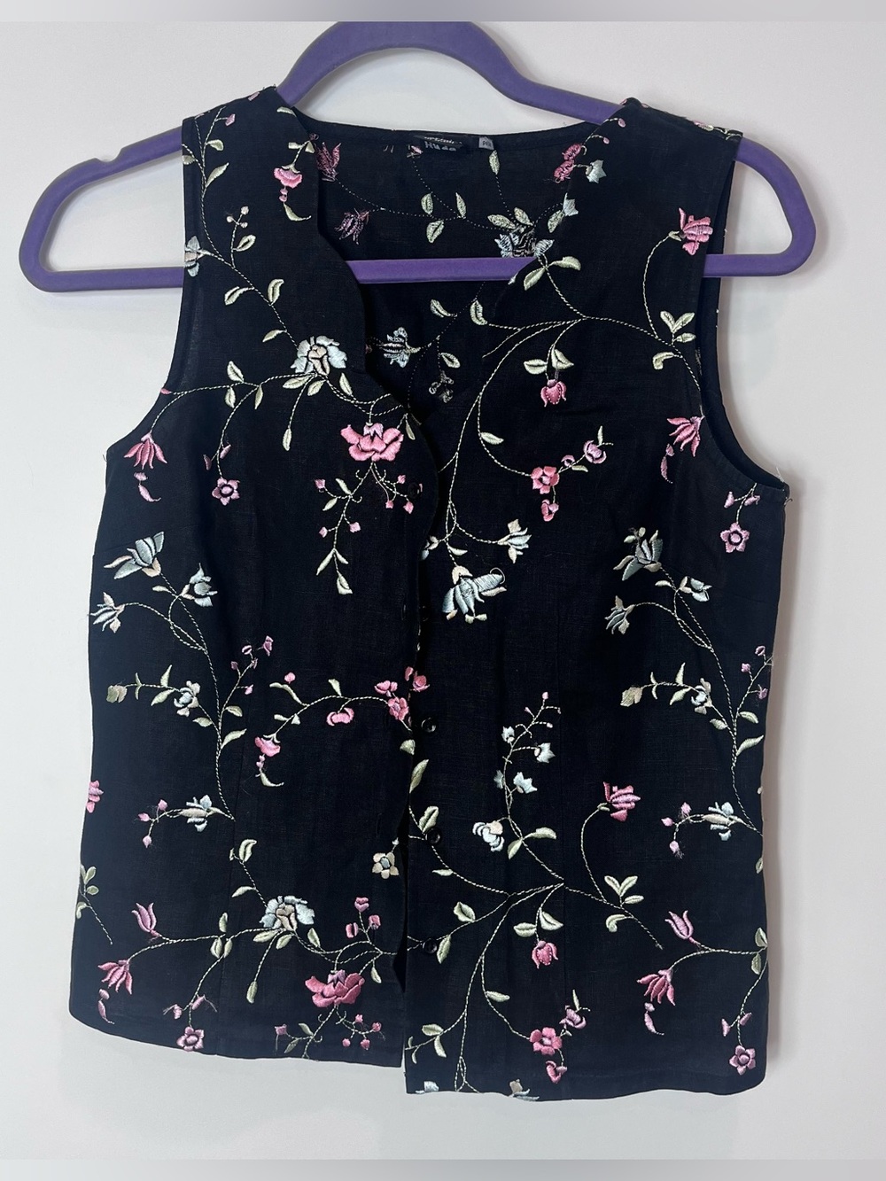VTG Sandra Embroidered Floral 100% Linen Vest Black Sleeveless Top Button Up 2P